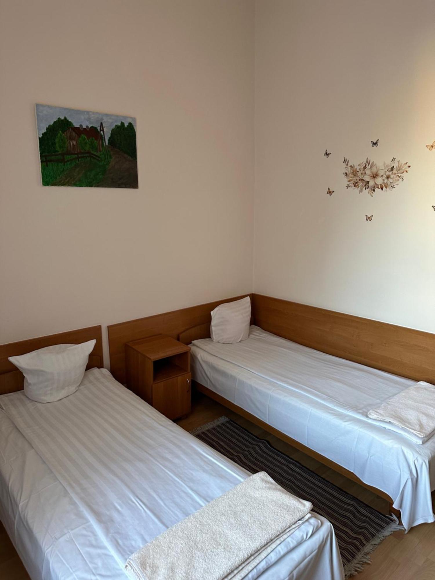 Hotel Haga เชสโตฮอวา ภายนอก รูปภาพ