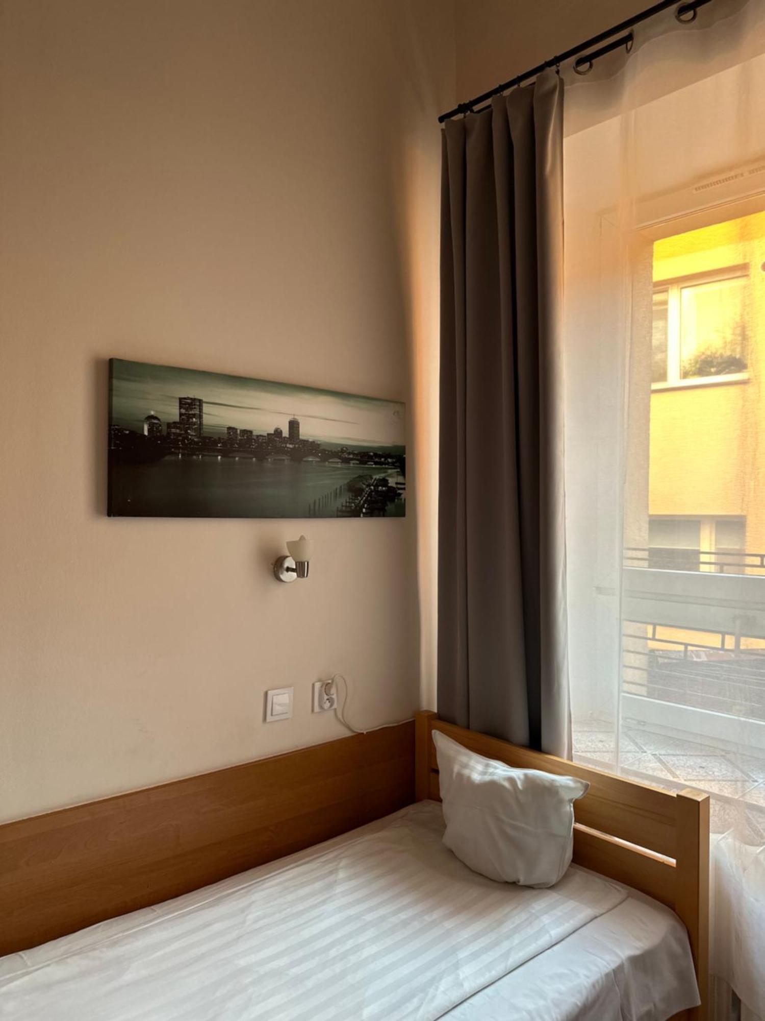 Hotel Haga เชสโตฮอวา ภายนอก รูปภาพ